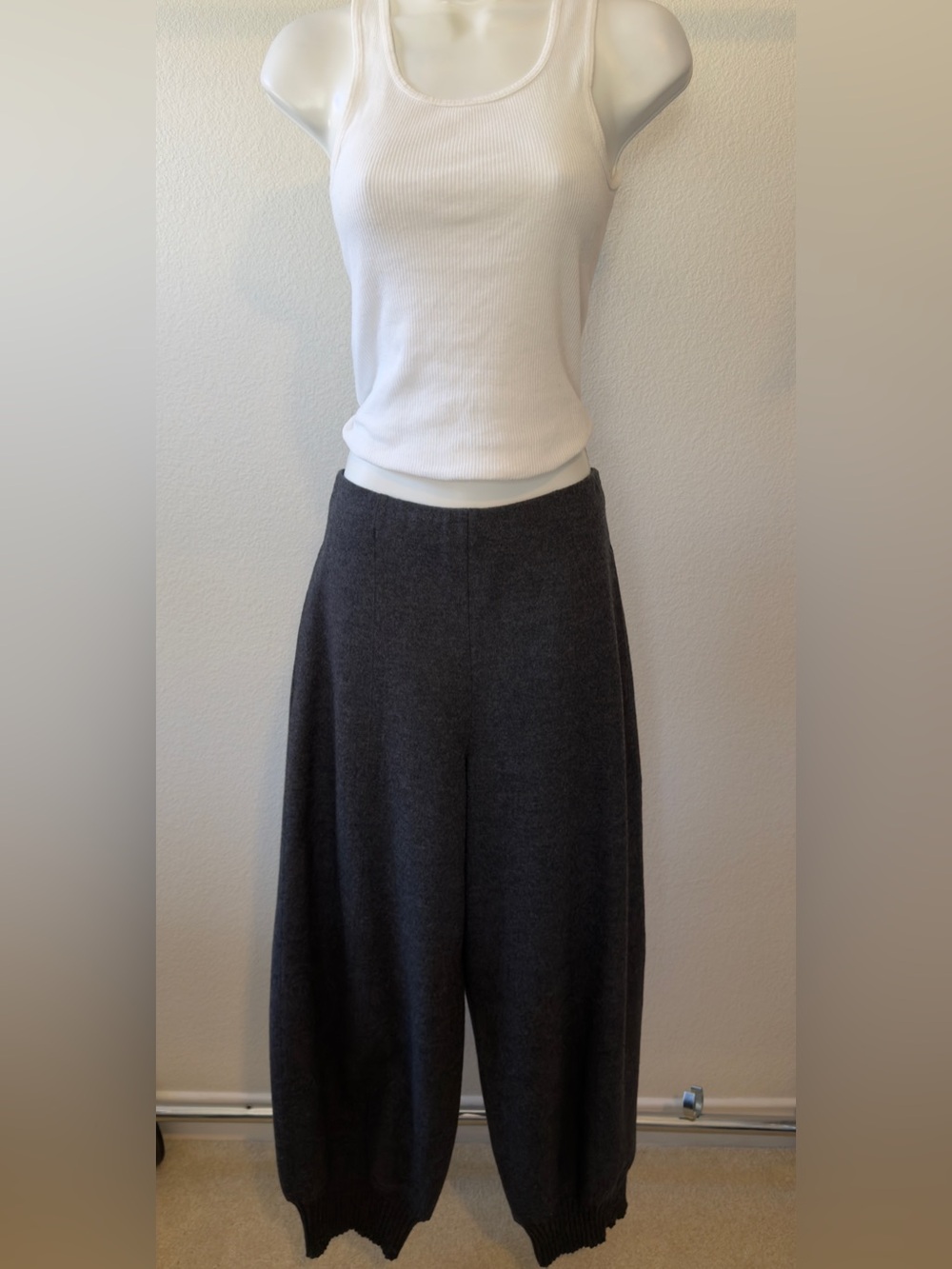 Oska 100% Wool Barrel Trousers Charcoal Grey - Picture 3 of 16